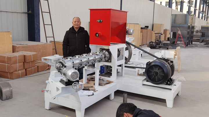 Crappie fish feed extruders factory in Qatar